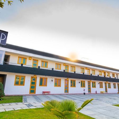 Pascual Inn Suites Чолула Экстерьер фото