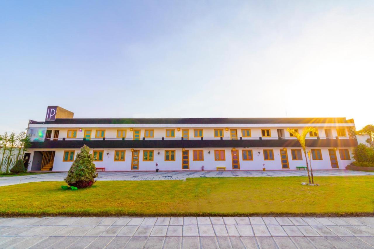 Pascual Inn Suites Чолула Экстерьер фото