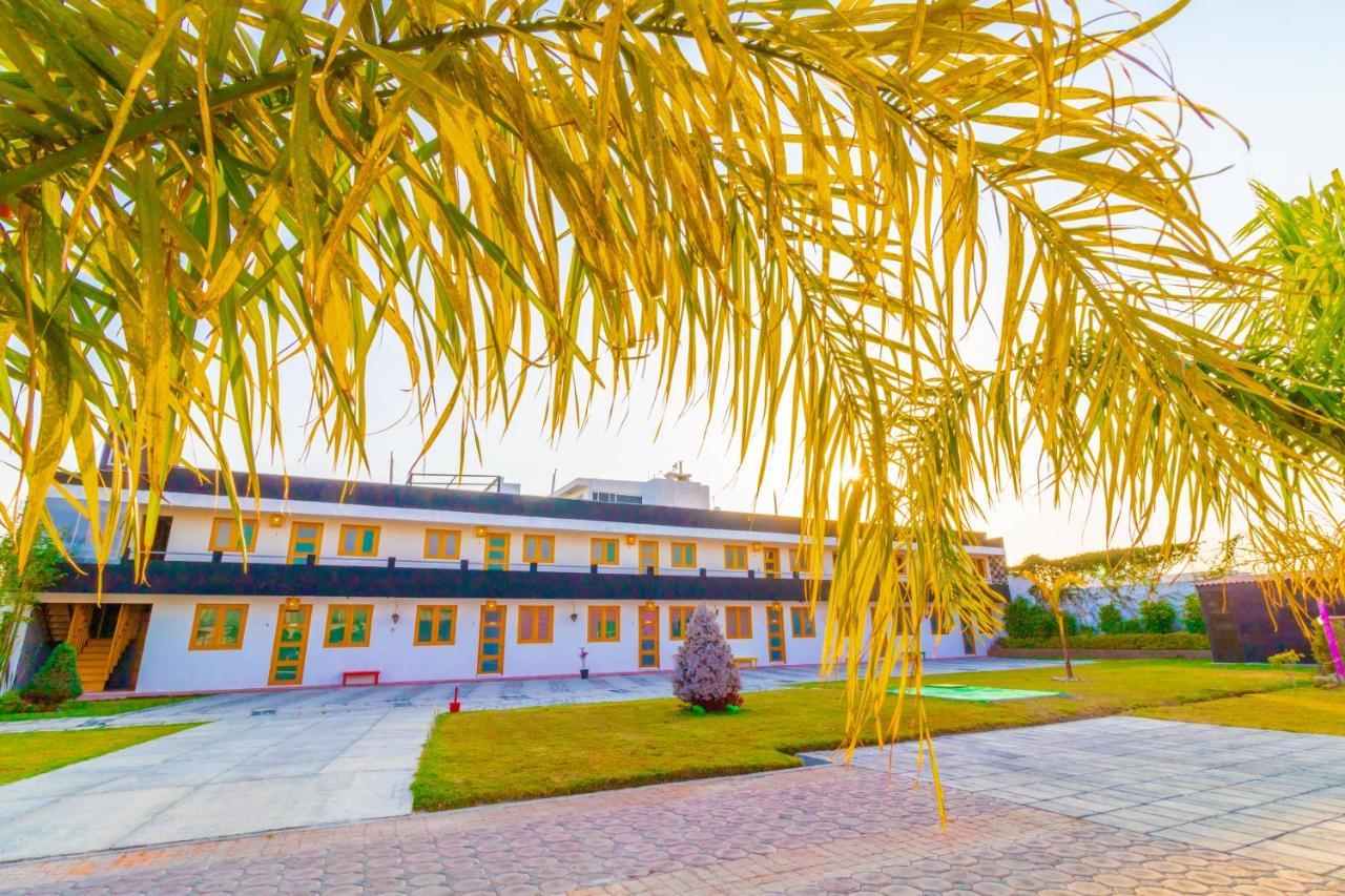 Pascual Inn Suites Чолула Экстерьер фото